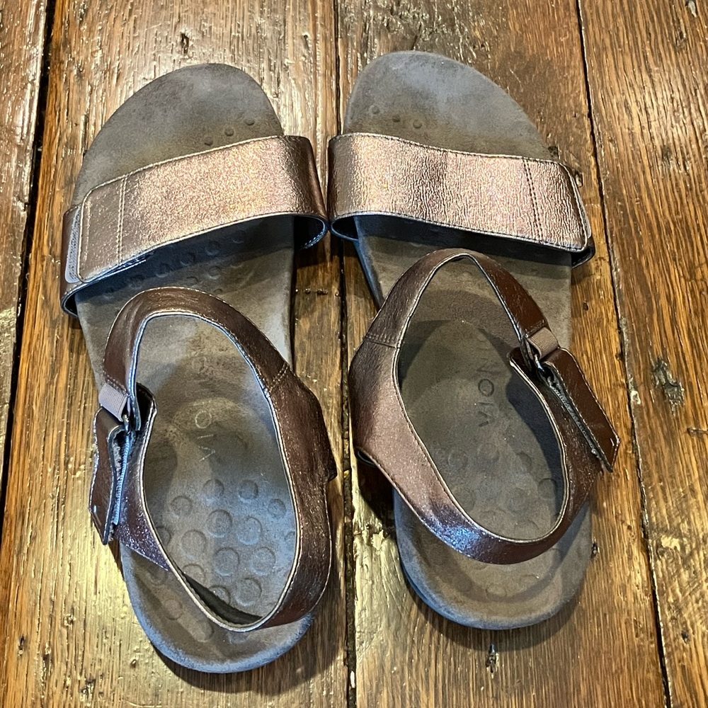Vionic sandals